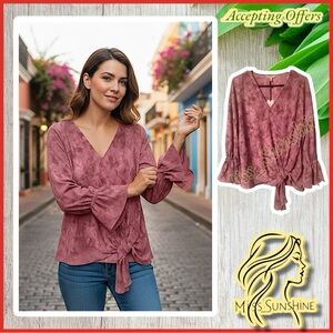 Juicy Couture NWT - Sz M - tie dye optic elastic bell sleeves  Malaga shirt